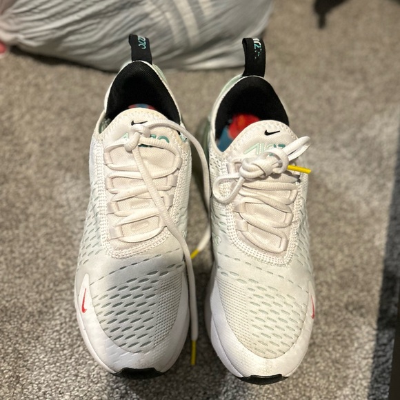Nike White and Black Mesh Sneakers - Picture 1 of 2